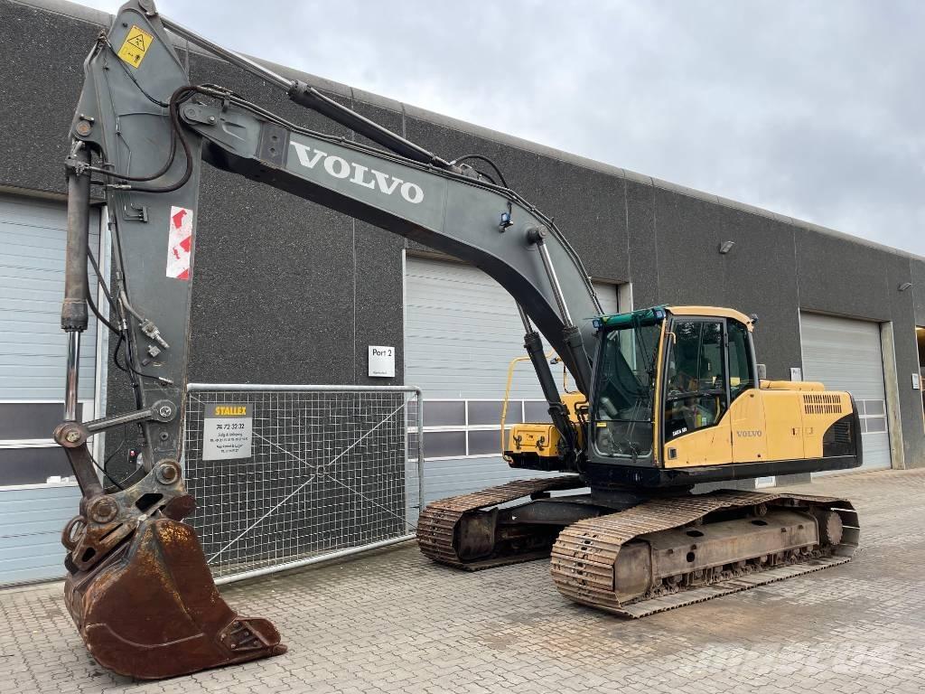 Volvo EC240C Гусеничні екскаватори