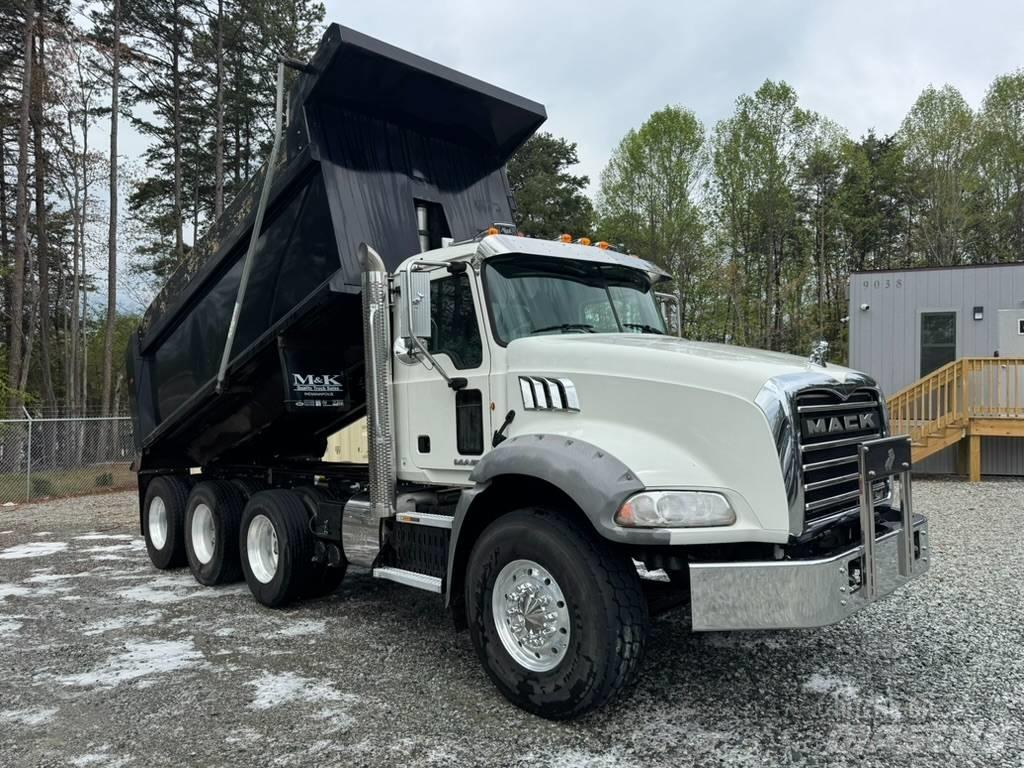 Mack GU813 Самоскиди