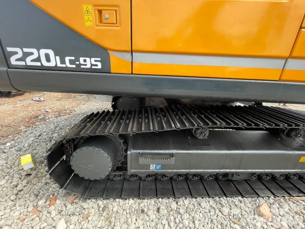 Hyundai 220 Гусеничні екскаватори