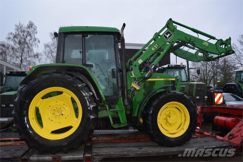 John Deere 6210 Трактори