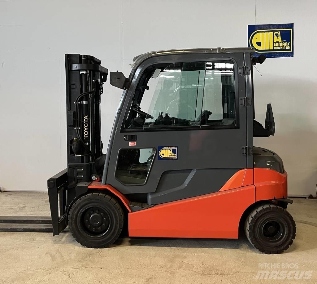 Toyota Truck 8FBMT40 Електронавантажувачі