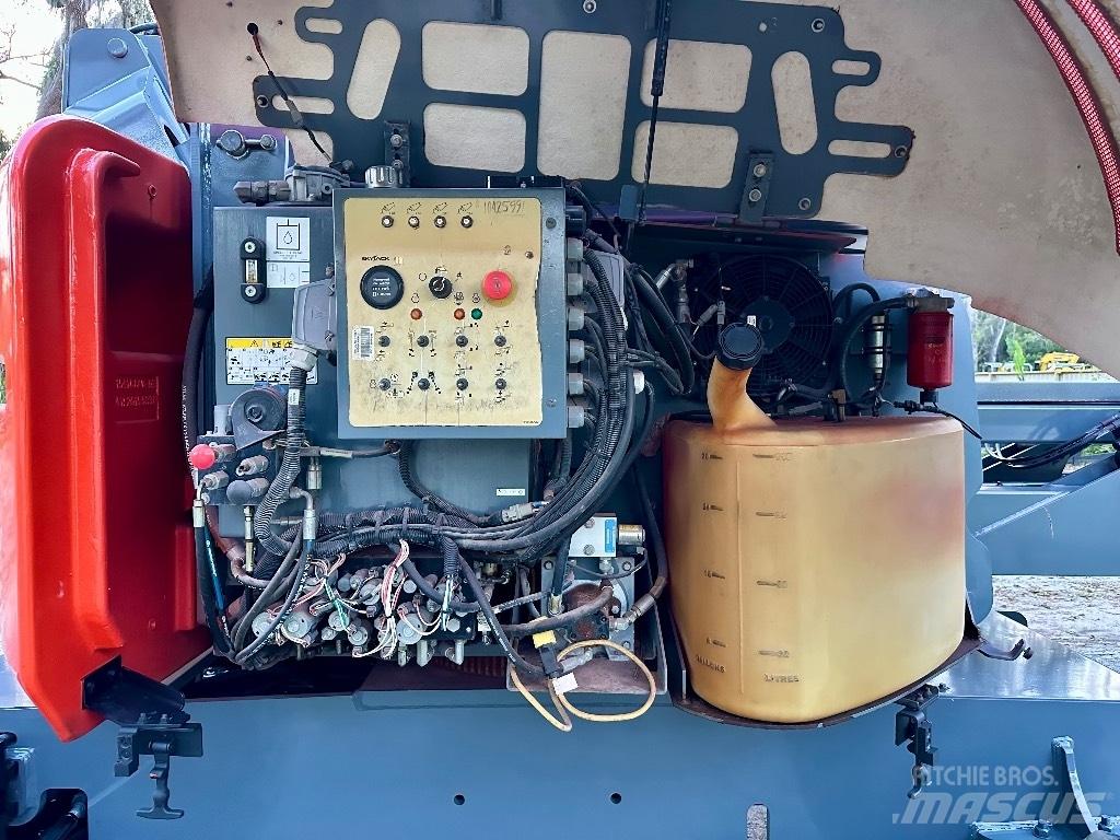 SkyJack SJ 63 AJ Колінчаті підйомники