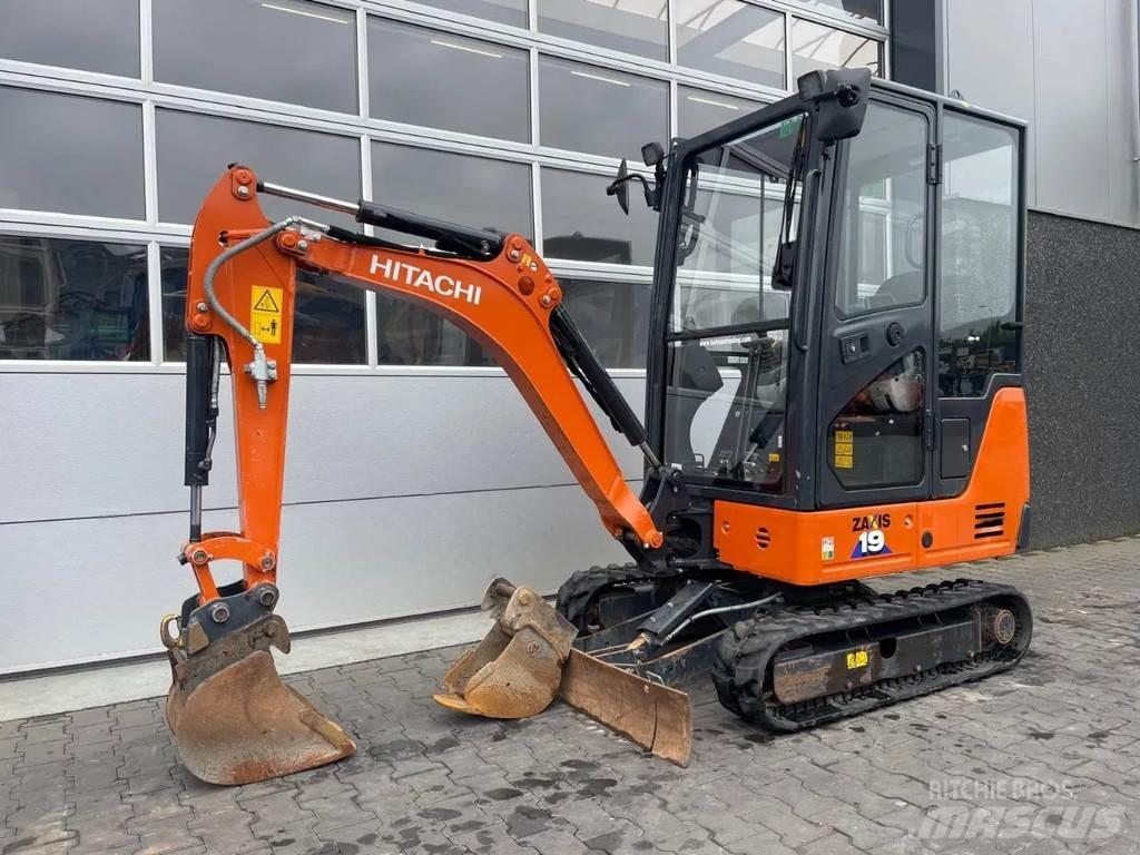 Hitachi ZX19-6 Міні-екскаватори < 7т