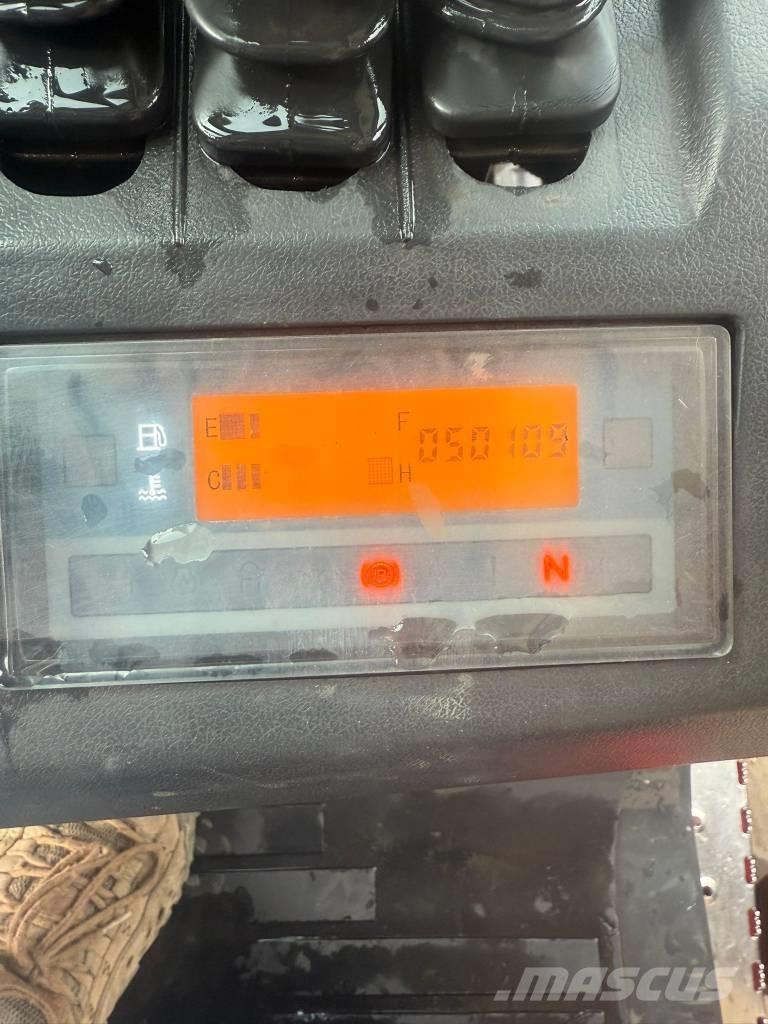 Manitou MI 30 D Дизельні навантажувачі