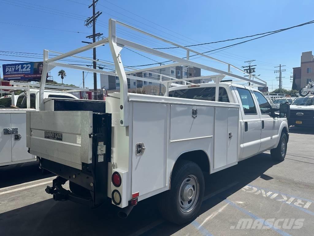 Ford F 350 Пікапи / Бічне розвантаження