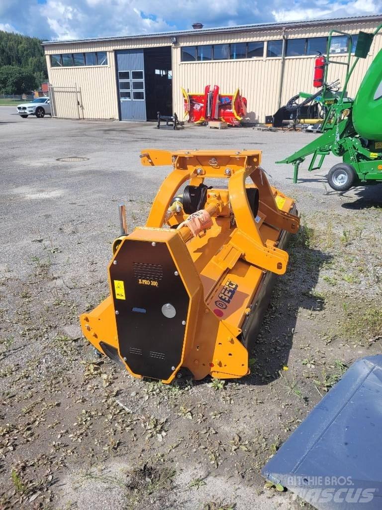 Berti x pro 300 Газонні і лукові косилки
