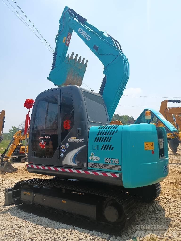 Kobelco SK 75 Міні-екскаватори < 7т