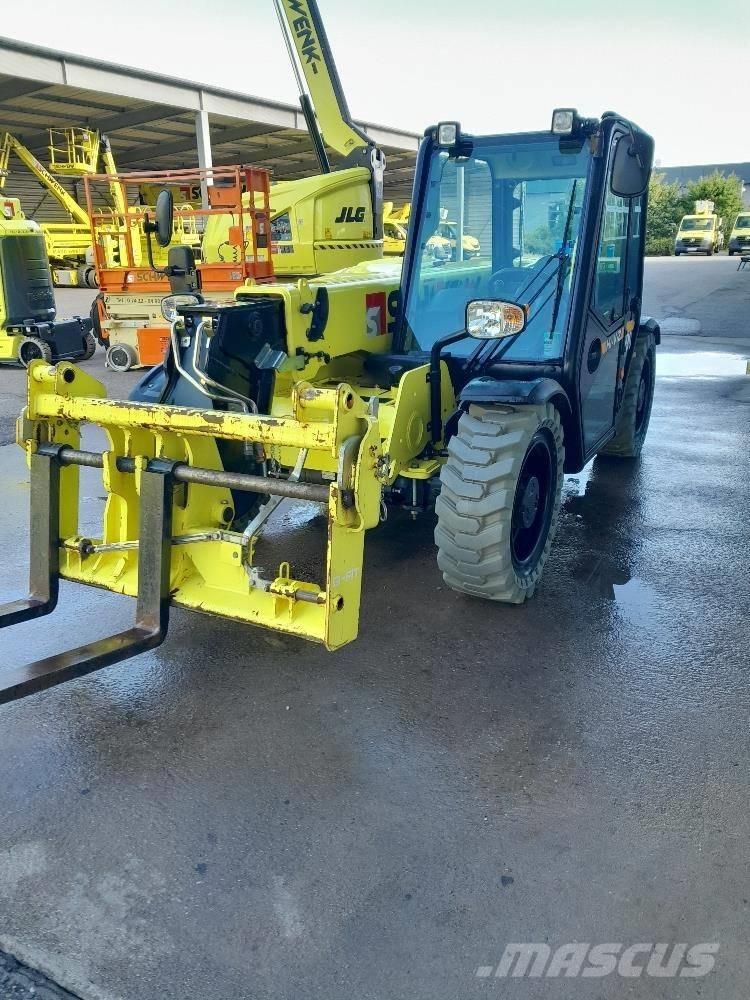 JCB 525-60 Телескопічні навантажувачі