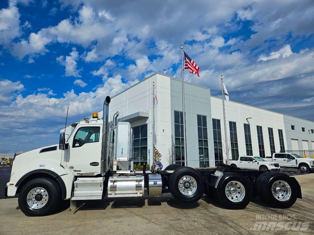 Kenworth T 880 Тягачі