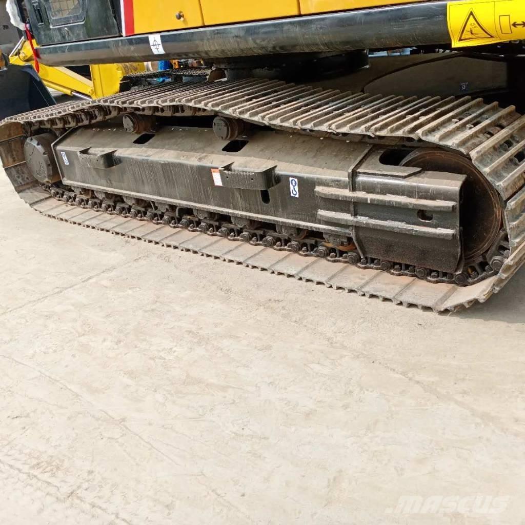 Sany SY 215 C Гусеничні екскаватори