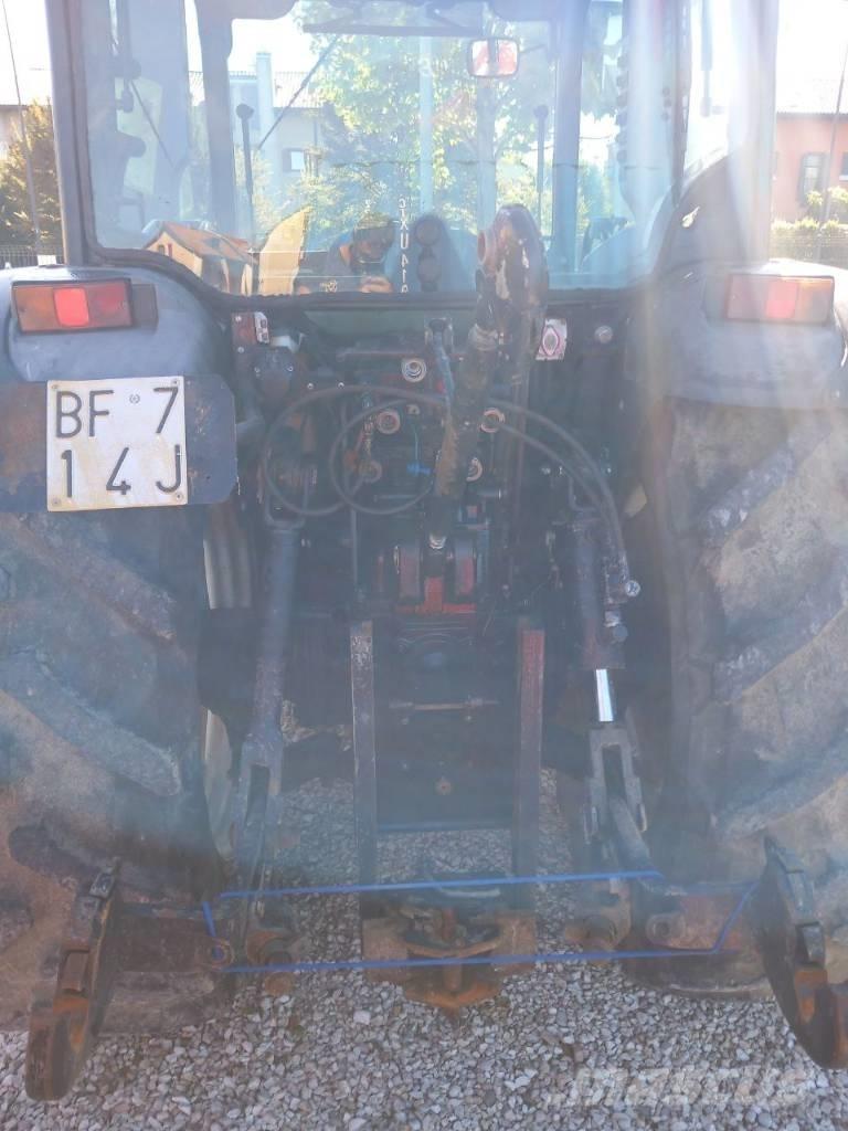 New Holland T4040F Трактори