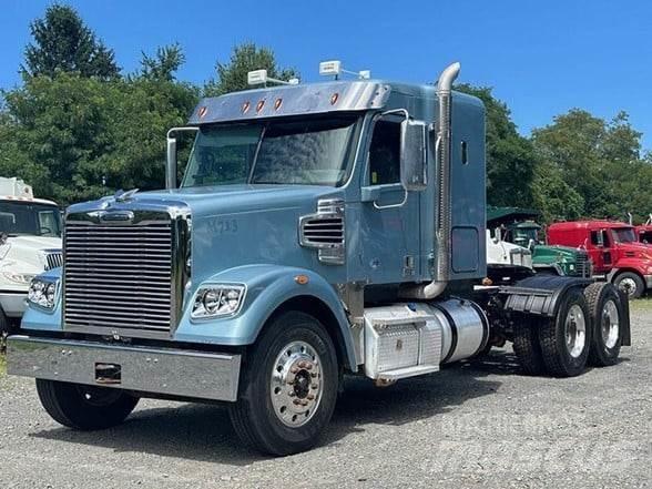 Freightliner 122SD Тягачі