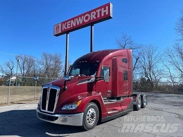 Kenworth T680 Тягачі