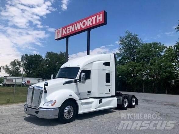 Kenworth T680 Тягачі