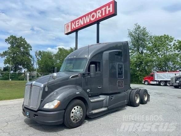 Kenworth T680 Тягачі