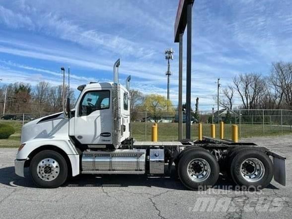 Kenworth T680 Тягачі