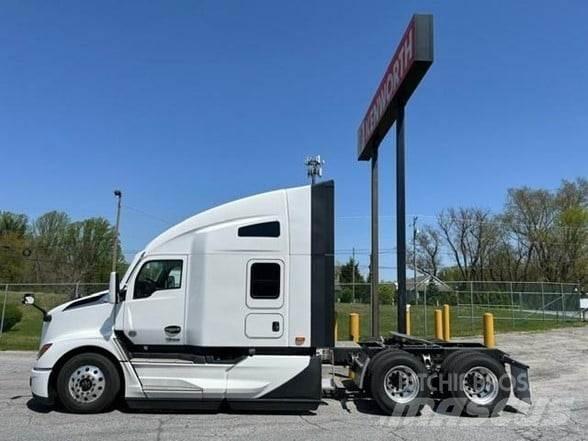Kenworth T680 Тягачі
