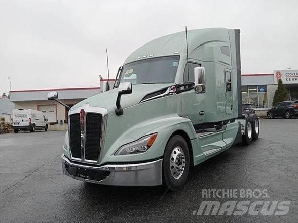 Kenworth T680 Тягачі