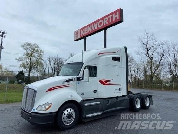 Kenworth T680 Тягачі