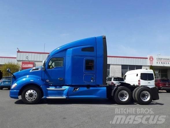 Kenworth T680 Тягачі