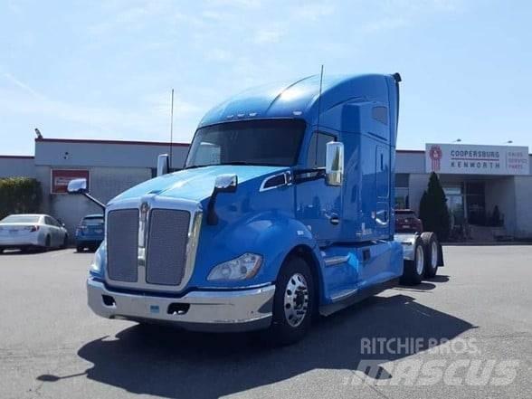 Kenworth T680 Тягачі