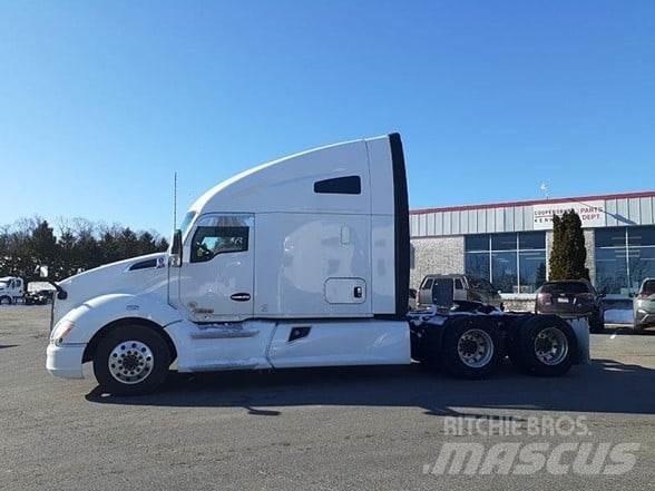 Kenworth T680 Тягачі