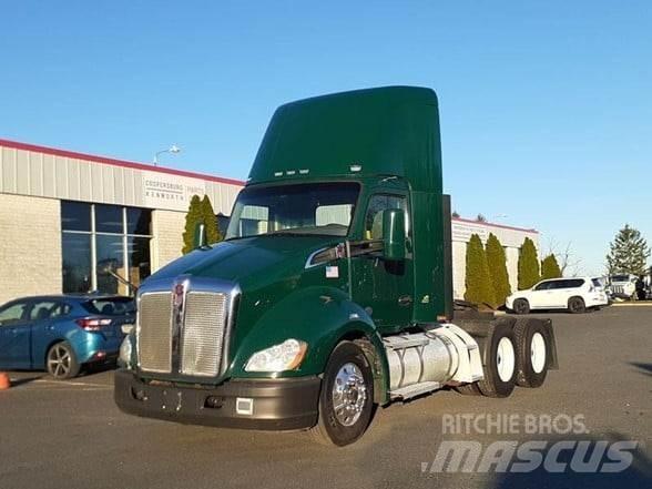 Kenworth T680 Тягачі