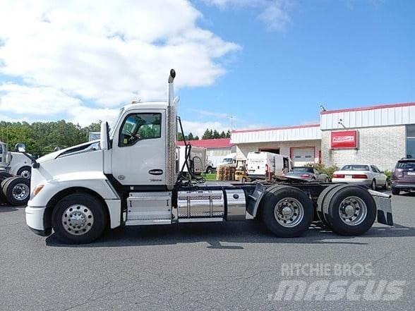 Kenworth T680 Тягачі
