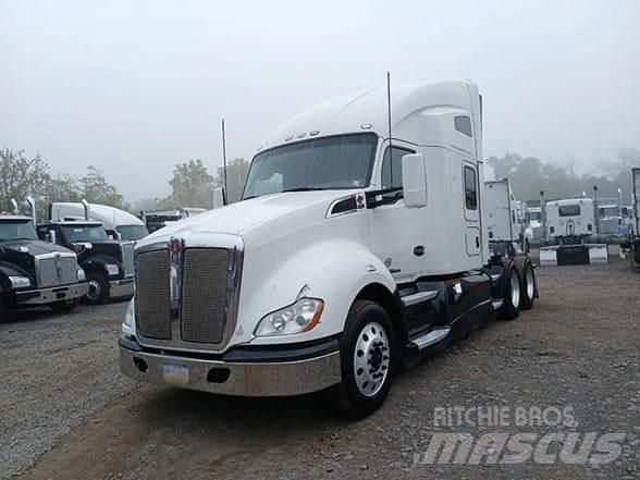 Kenworth T680 Тягачі