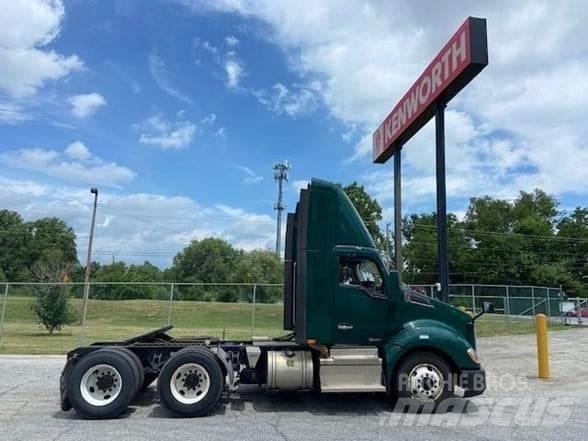 Kenworth T680 Тягачі