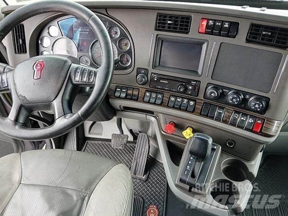 Kenworth T680 Тягачі