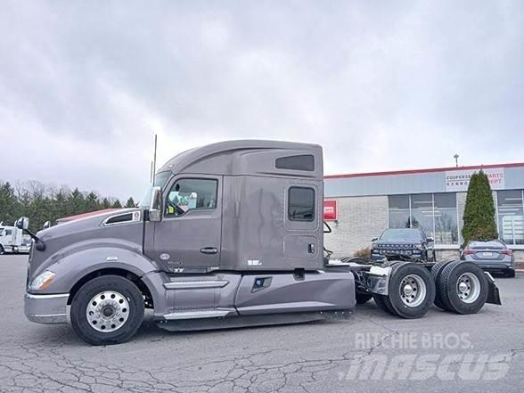 Kenworth T680 Тягачі