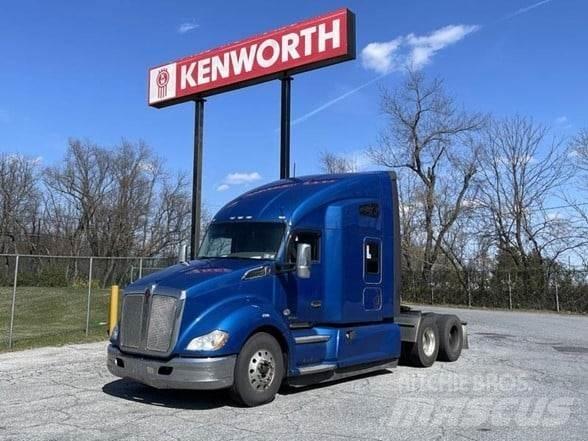 Kenworth T680 Тягачі
