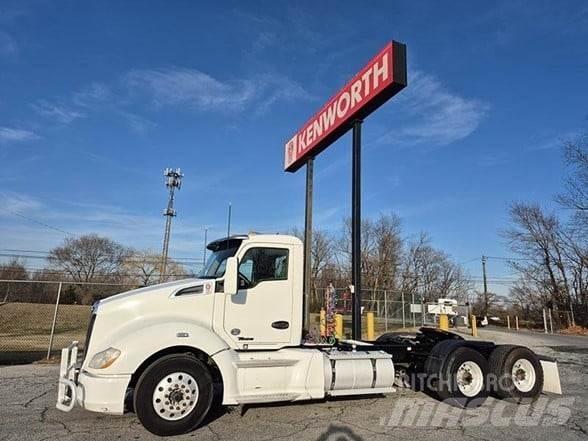 Kenworth T680 Тягачі