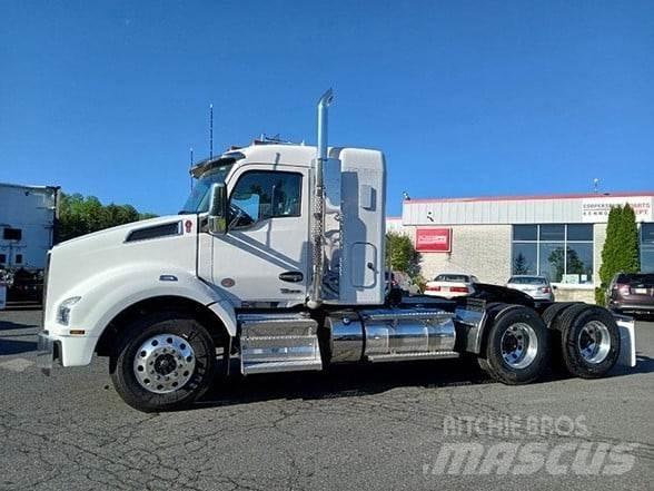 Kenworth T880 Тягачі
