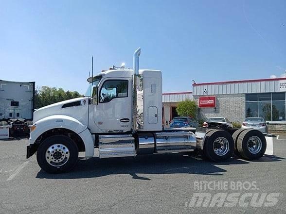 Kenworth T880 Тягачі