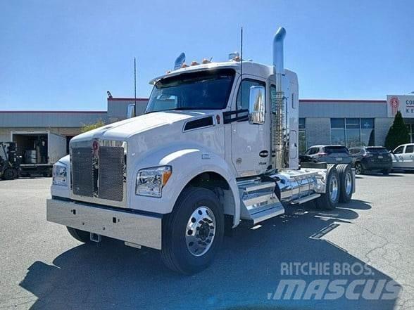 Kenworth T880 Тягачі