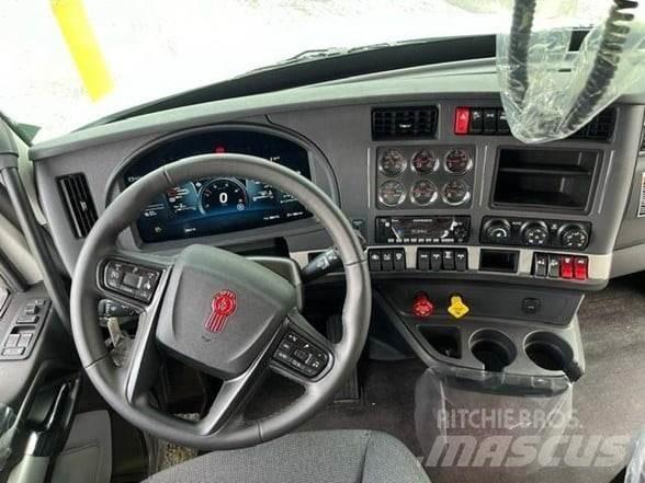 Kenworth T880 Тягачі