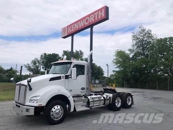 Kenworth T880 Тягачі