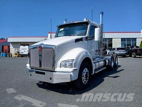 Kenworth T880 Тягачі