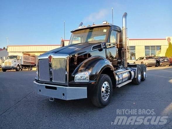 Kenworth T880 Тягачі