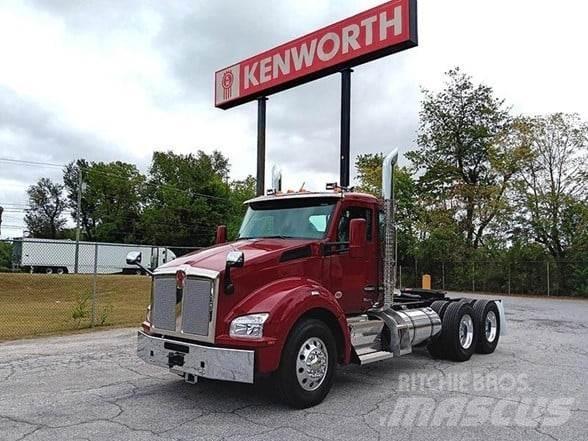 Kenworth T880 Тягачі