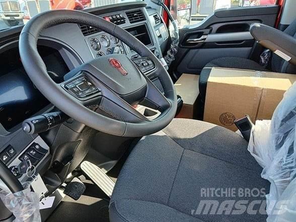 Kenworth T880 Тягачі