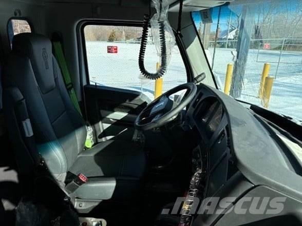 Kenworth T880 Самоскиди
