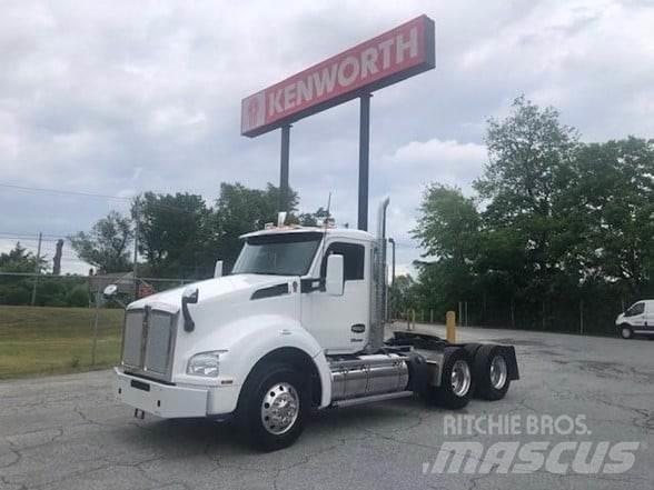 Kenworth T880 Тягачі