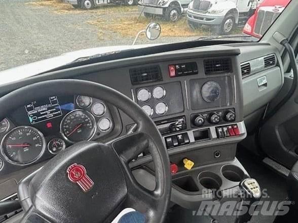 Kenworth T880 Тягачі
