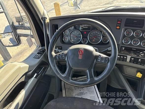 Kenworth T880 Самоскиди