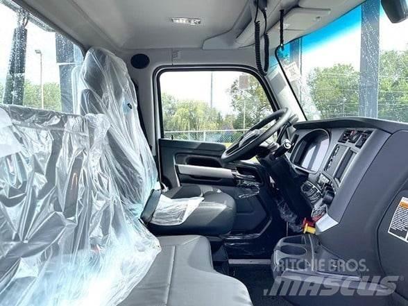 Kenworth T880 Тягачі