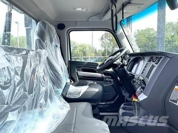 Kenworth T880 Тягачі