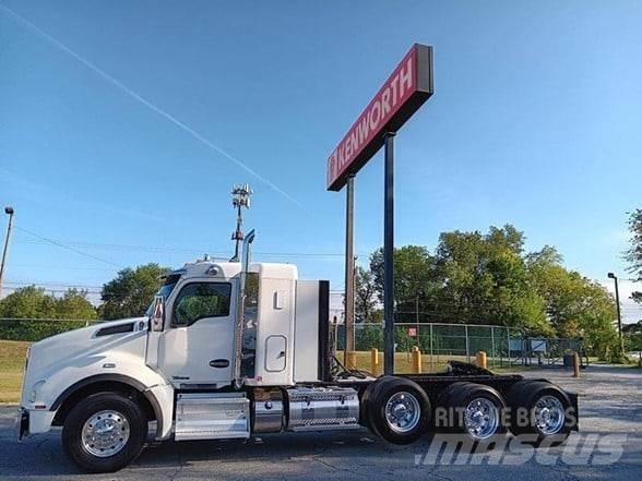 Kenworth T880 Тягачі